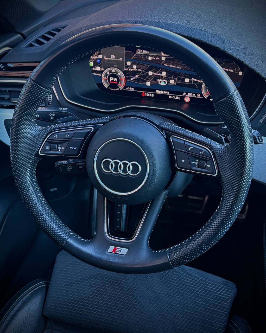 Audi A4 B9 2.0 TDI Quattro S-line