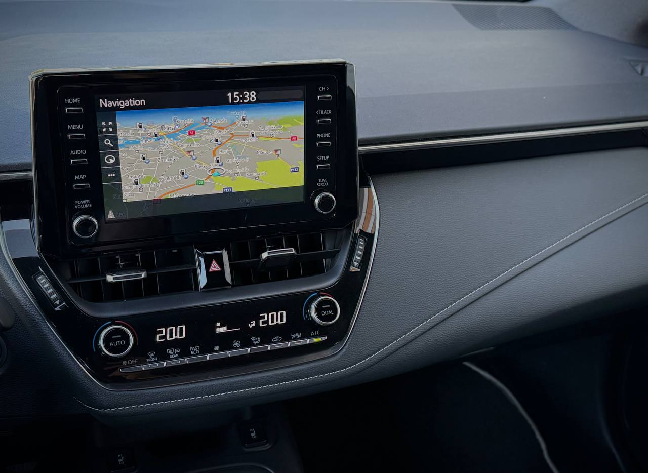 Toyota Corolla 1.8 Hybrid