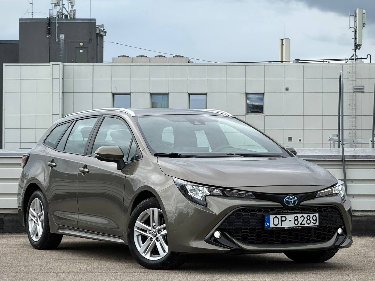 Toyota Corolla 1.8 Hybrid 