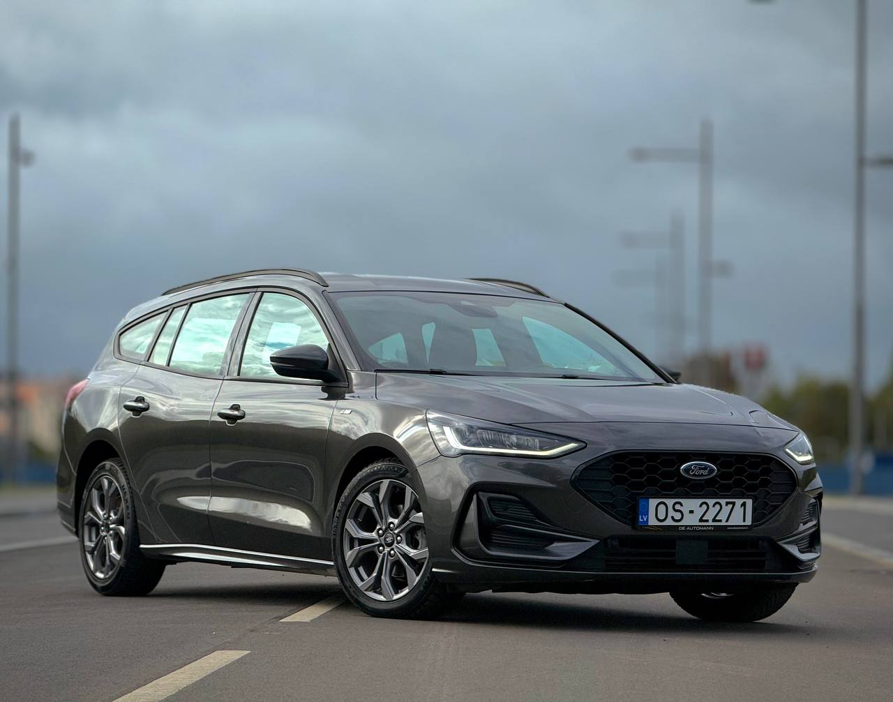 Ford Focus ST line Ecoboost Hybrid