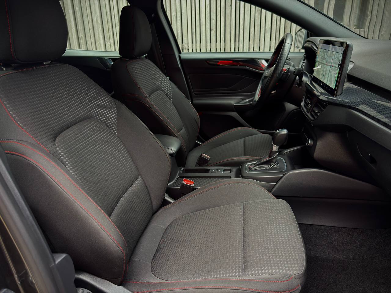 Ford Focus ST line Ecoboost Hybrid