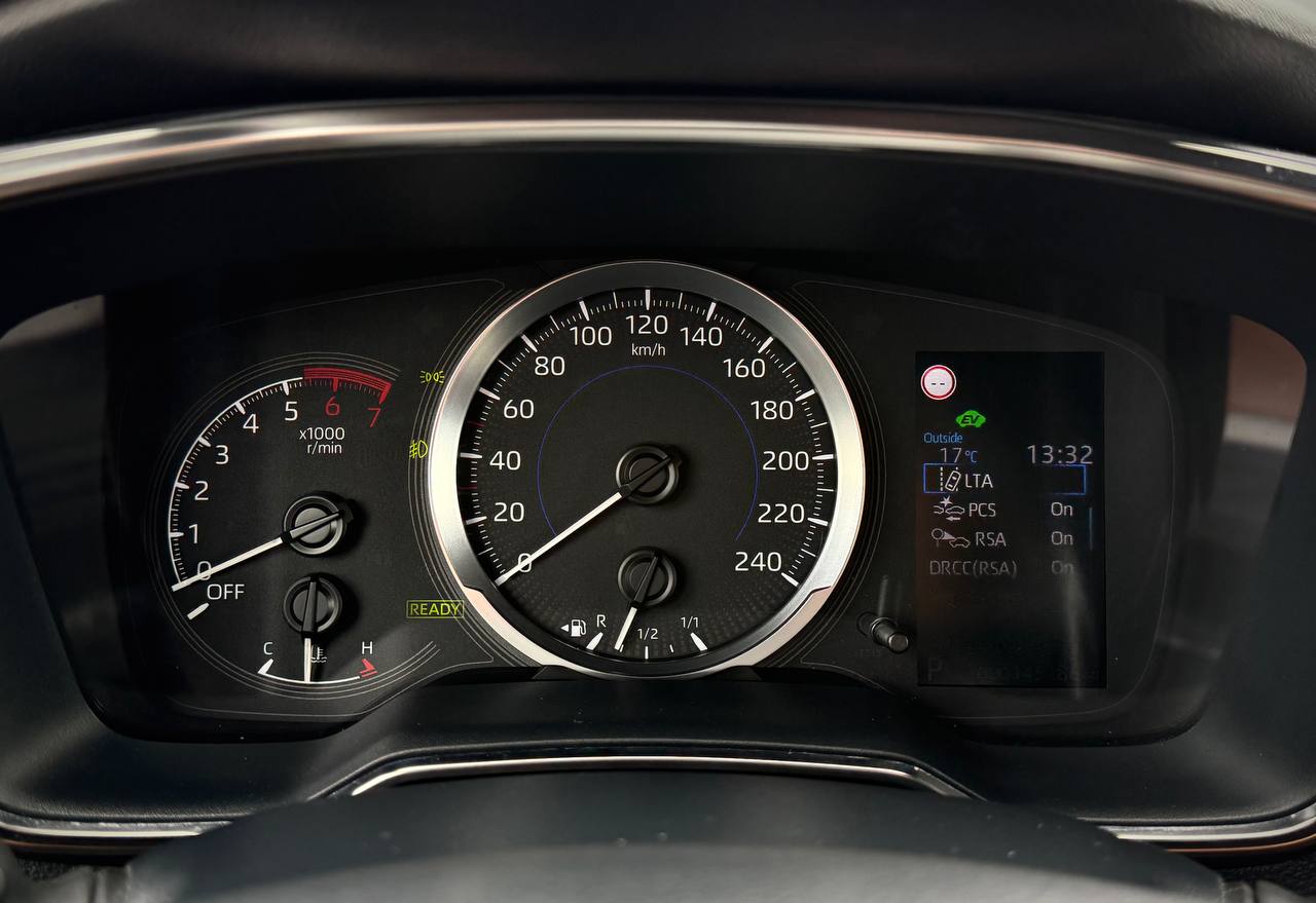 Toyota Corolla 1.8 Hybrid 