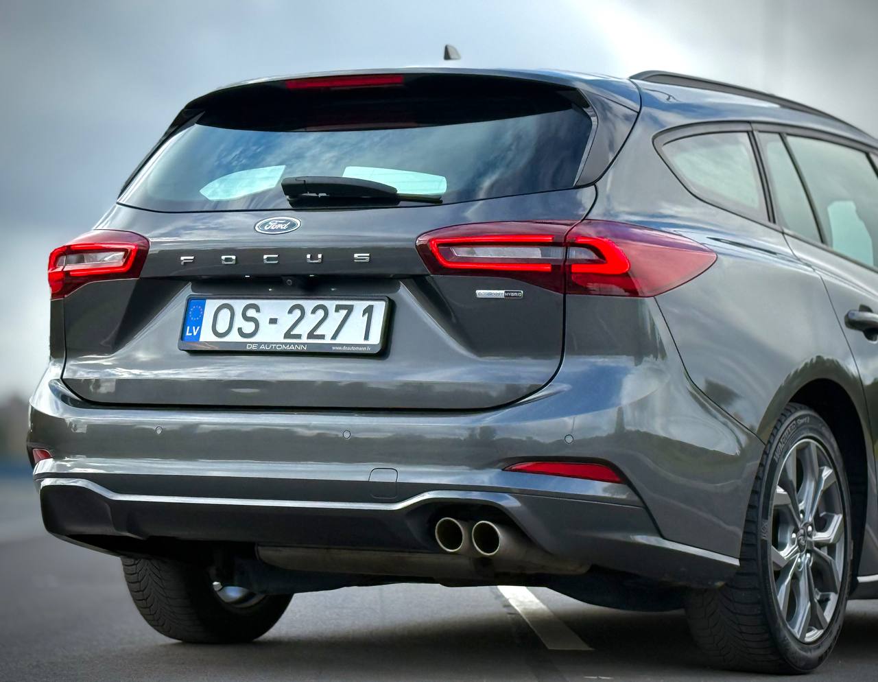 Ford Focus ST line Ecoboost Hybrid