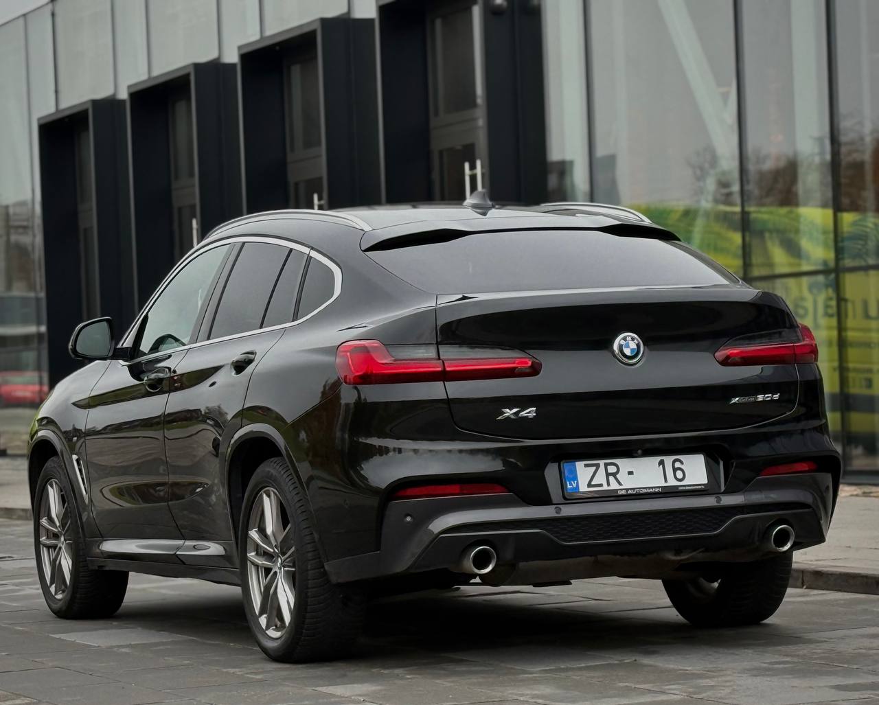 Bmw X4 M-pack 3.0D xDrive 195 kW