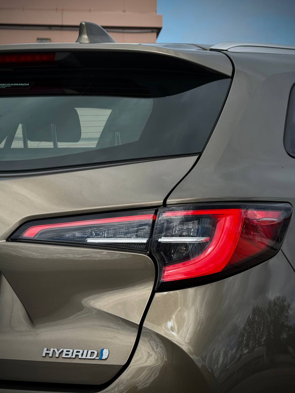 Toyota Corolla 1.8 Hybrid 