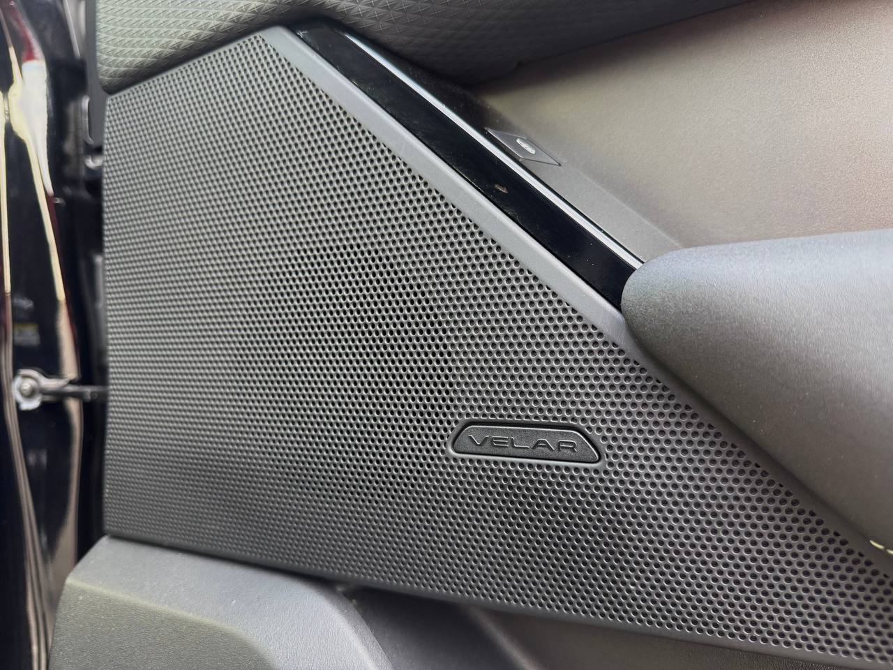 Land Rover Range Rover Velar 2.0D 4x4