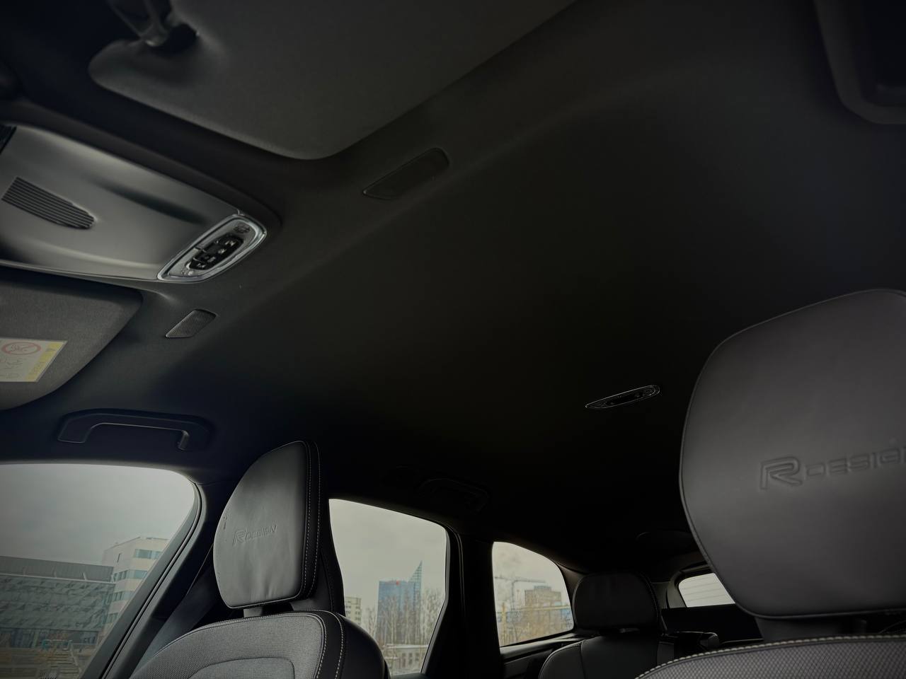 Volvo Xc60 R-design B4 Awd