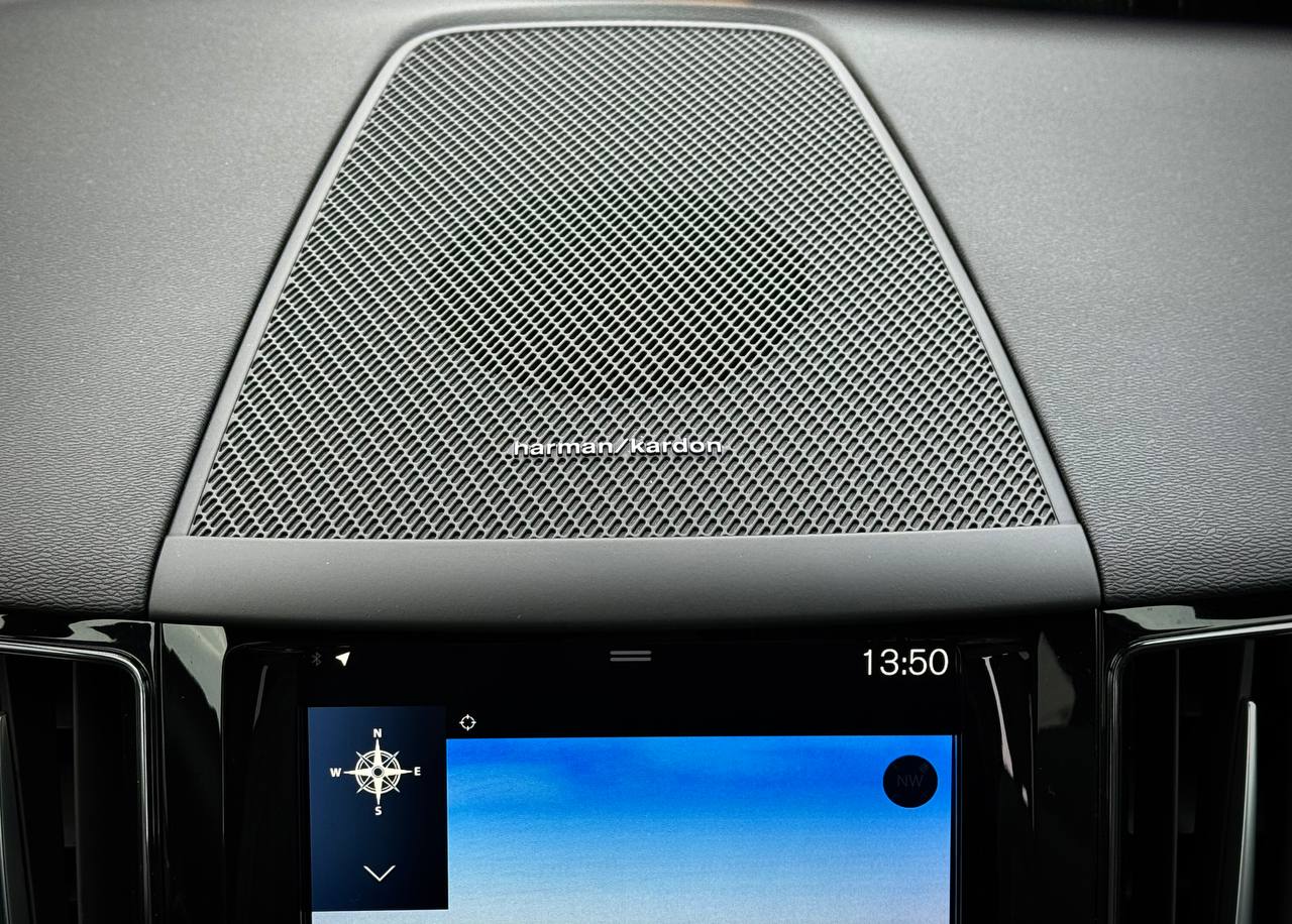 Volvo Xc60 R-design B4 Awd